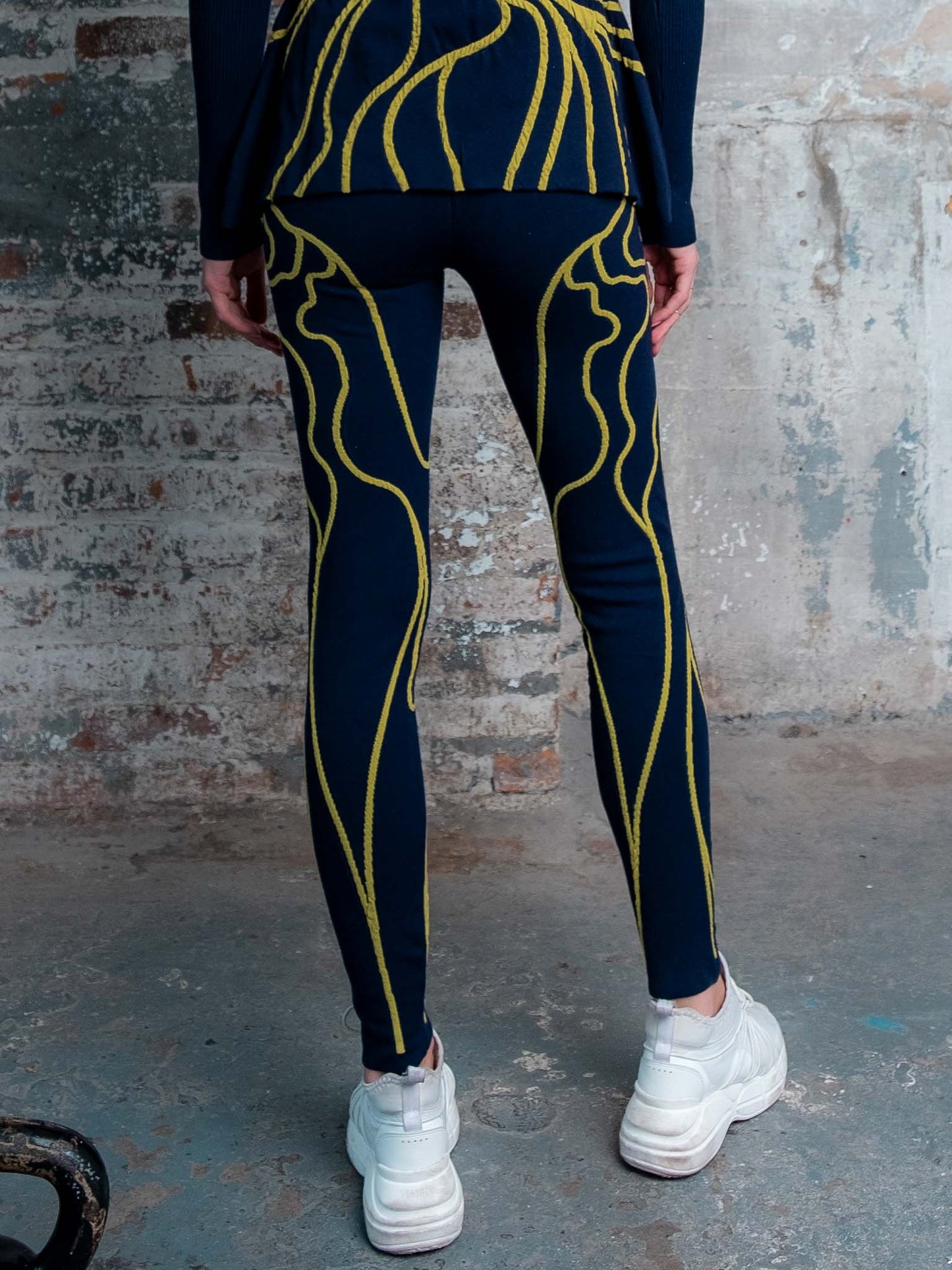 Theta Knit Legging